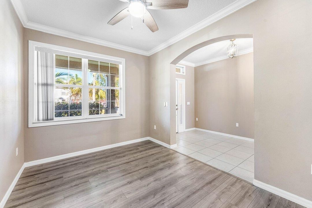 На продажу: $660,000 (6 спален, 5 ванн, 3885 Квадратных фут)