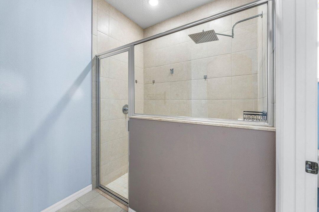 На продажу: $660,000 (6 спален, 5 ванн, 3885 Квадратных фут)