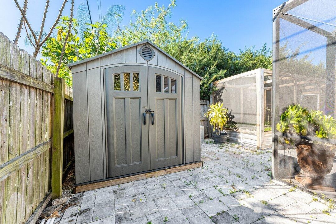 На продажу: $660,000 (6 спален, 5 ванн, 3885 Квадратных фут)