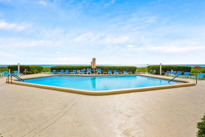 На продажу: $849,900 (1 спален, 1 ванн, 1066 Квадратных фут)