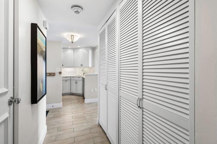 На продажу: $849,900 (1 спален, 1 ванн, 1066 Квадратных фут)