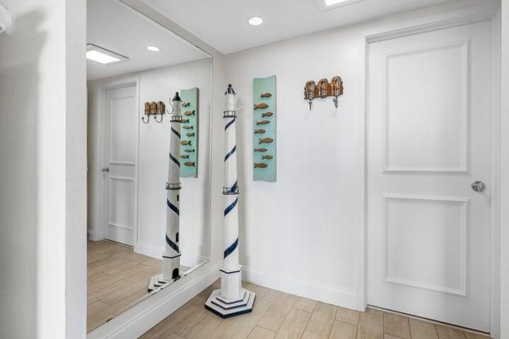 На продажу: $849,900 (1 спален, 1 ванн, 1066 Квадратных фут)