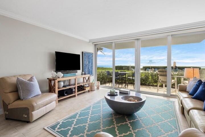 На продажу: $849,900 (1 спален, 1 ванн, 1066 Квадратных фут)