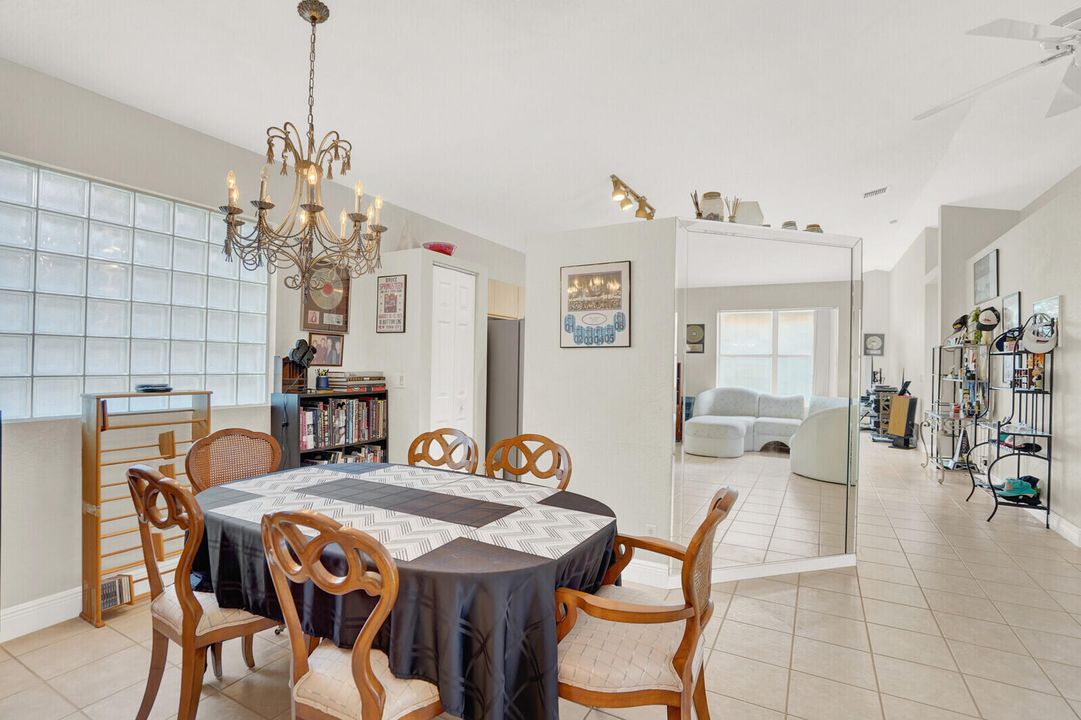 待售: $440,000 (3 贝兹, 2 浴室, 1848 平方英尺)