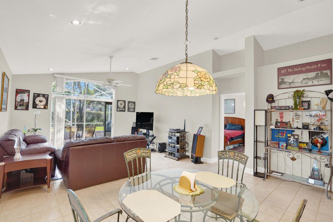 待售: $440,000 (3 贝兹, 2 浴室, 1848 平方英尺)