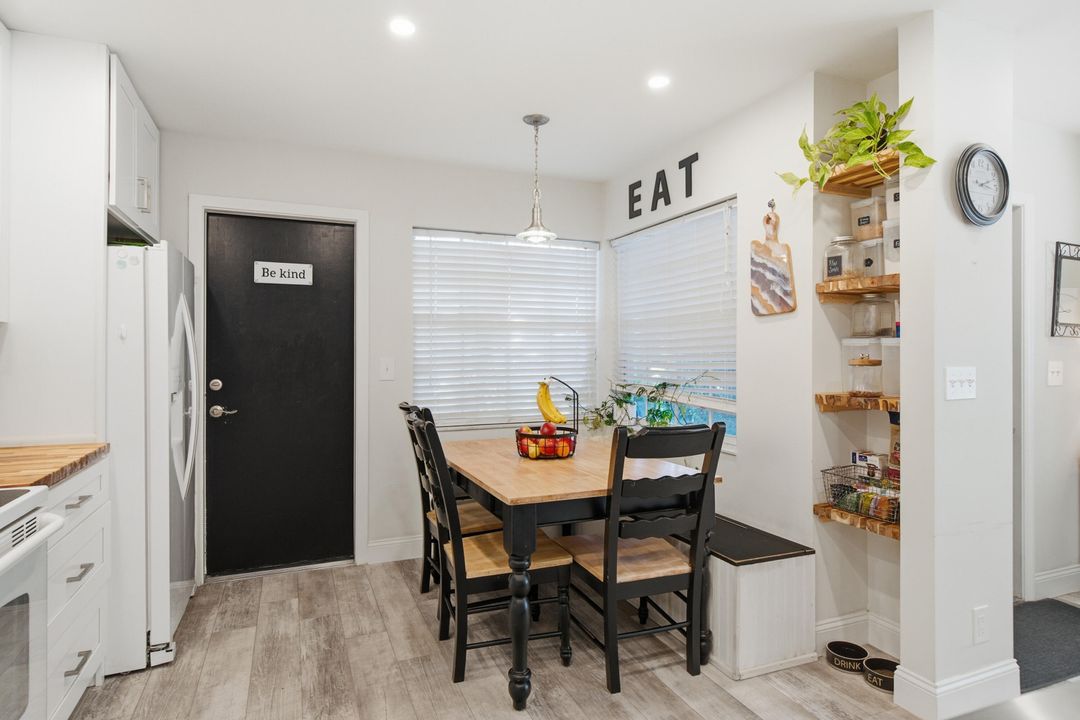 For Sale: $599,000 (4 beds, 2 baths, 1368 Square Feet)