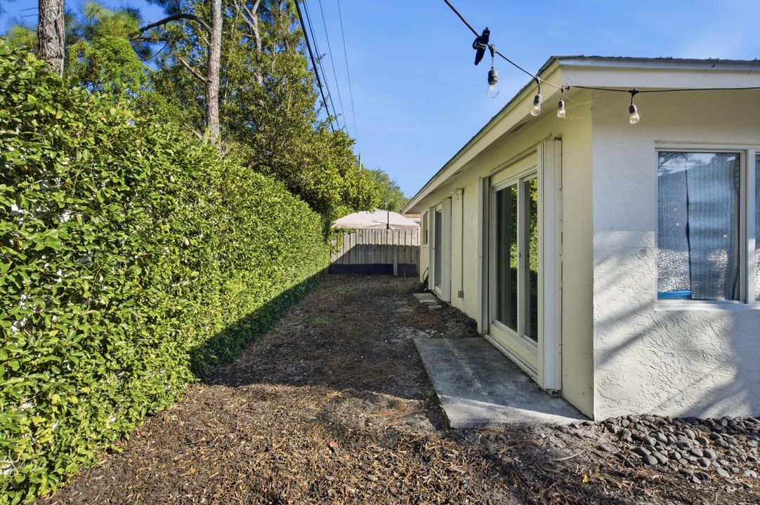 For Sale: $599,000 (4 beds, 2 baths, 1368 Square Feet)