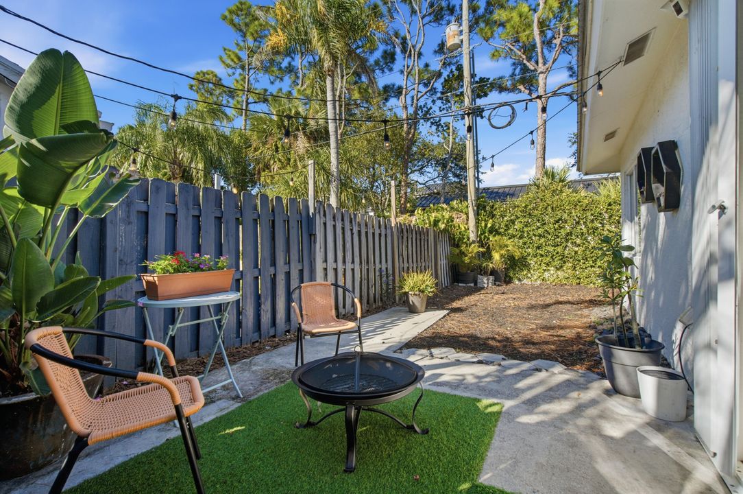 For Sale: $599,000 (4 beds, 2 baths, 1368 Square Feet)