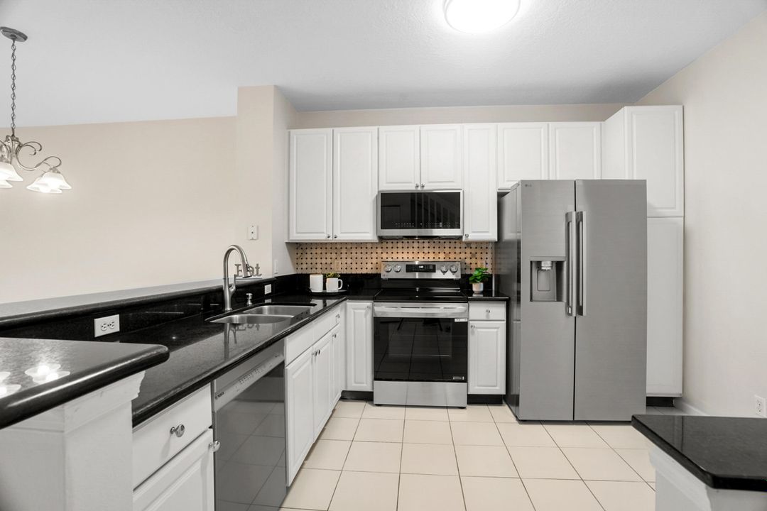 В аренду: $2,900 (3 спален, 2 ванн, 1570 Квадратных фут)