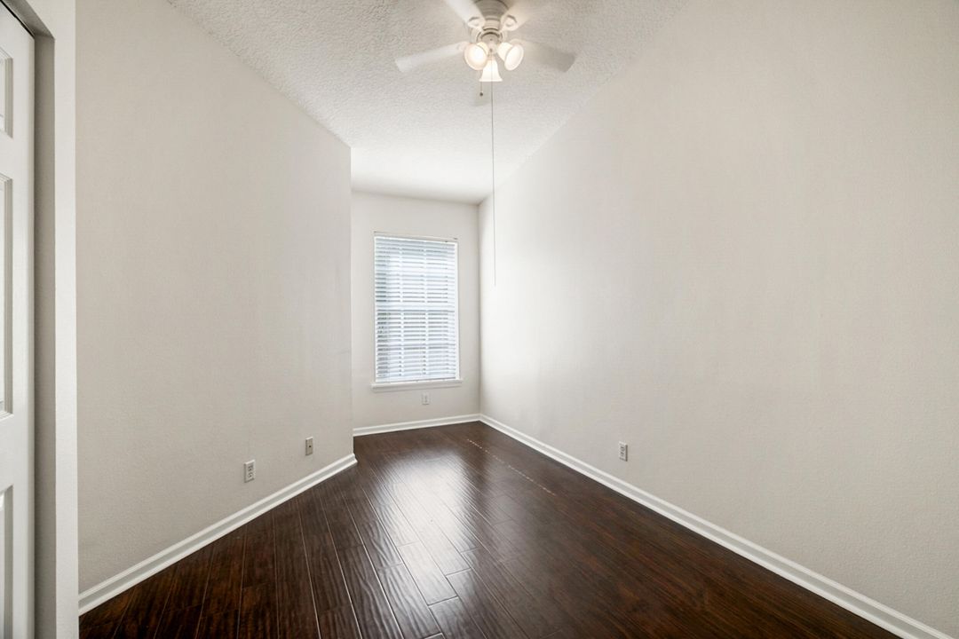 В аренду: $2,900 (3 спален, 2 ванн, 1570 Квадратных фут)