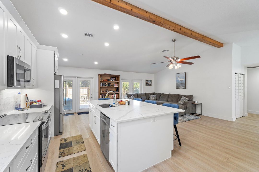 待售: $669,000 (3 贝兹, 2 浴室, 1300 平方英尺)