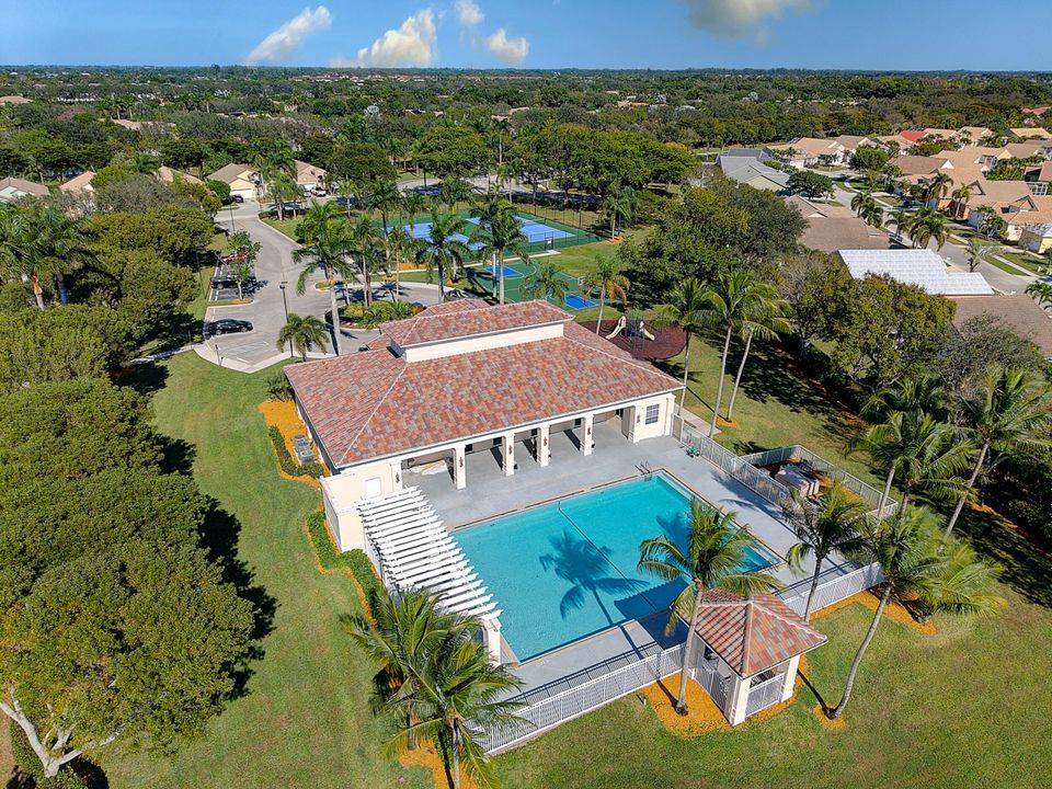 В аренду: $2,900 (3 спален, 2 ванн, 1570 Квадратных фут)