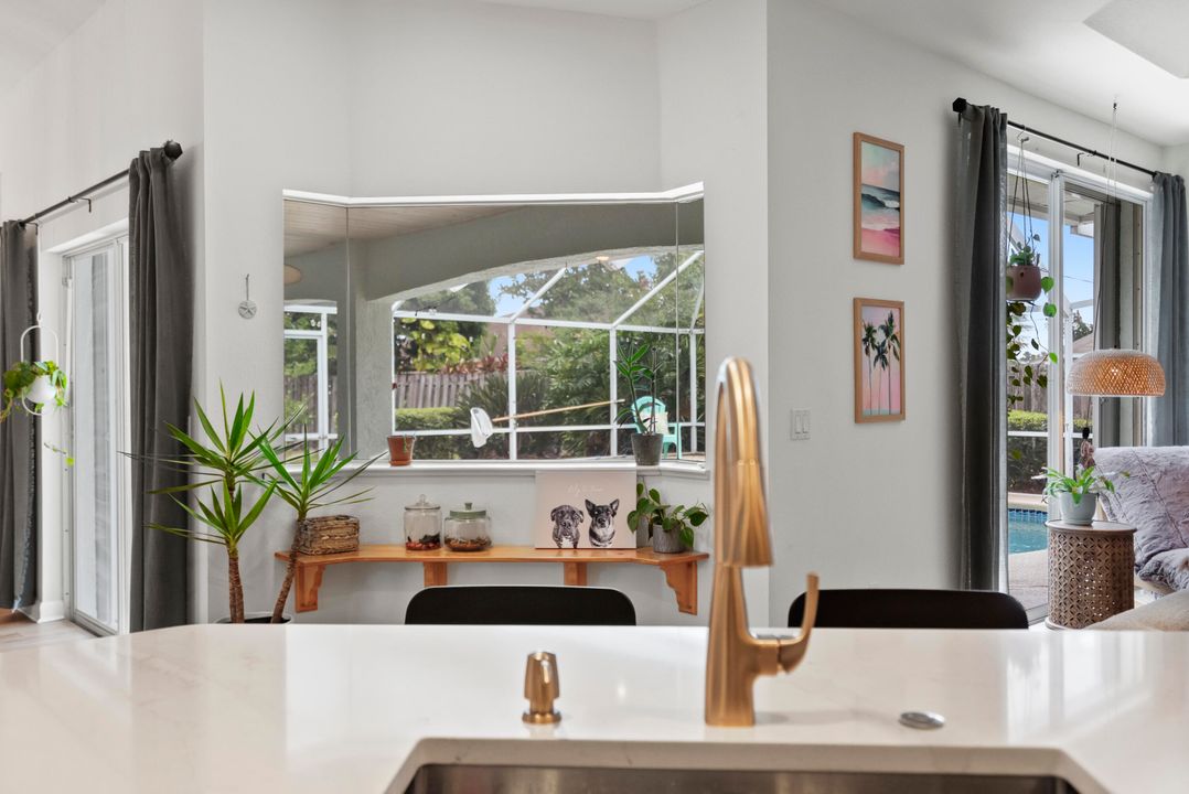 На продажу: $524,900 (3 спален, 2 ванн, 2010 Квадратных фут)