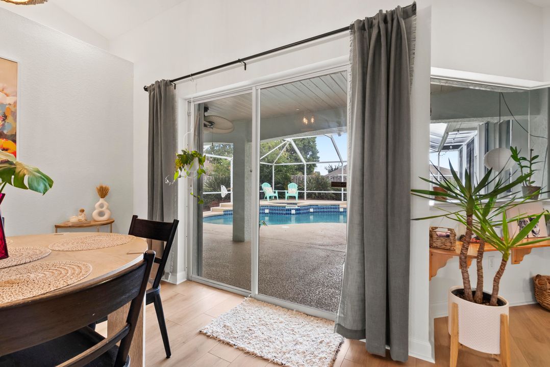 На продажу: $524,900 (3 спален, 2 ванн, 2010 Квадратных фут)