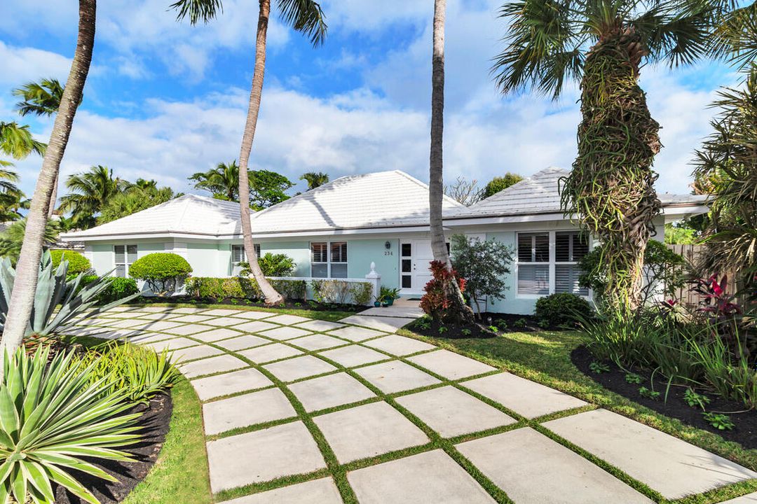 На продажу: $3,595,000 (4 спален, 2 ванн, 2432 Квадратных фут)