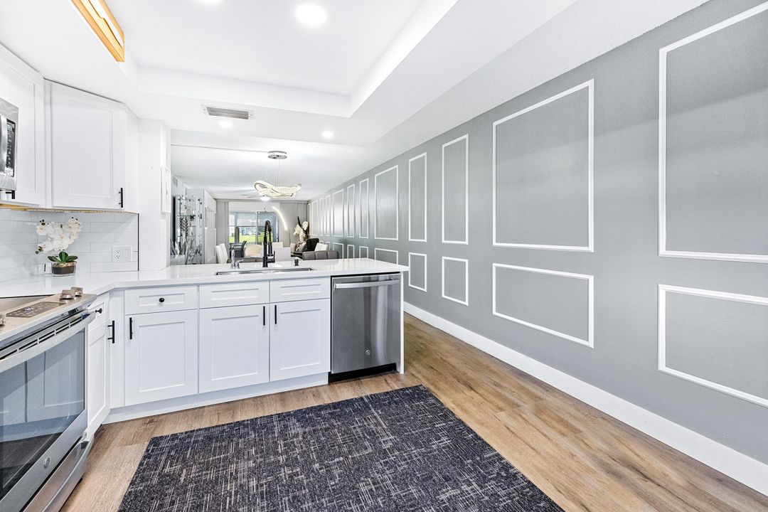 For Sale: $324,999 (2 beds, 2 baths, 1185 Square Feet)