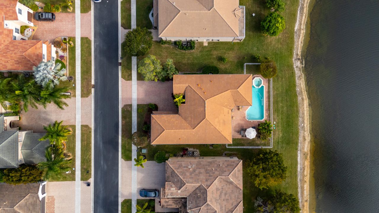 En Venta: $899,000 (6 camas, 4 baños, 4436 Pies cuadrados)