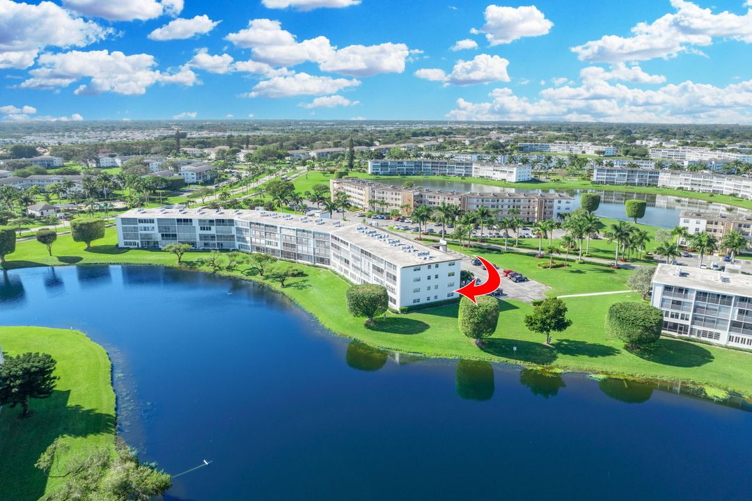 For Sale: $324,999 (2 beds, 2 baths, 1185 Square Feet)