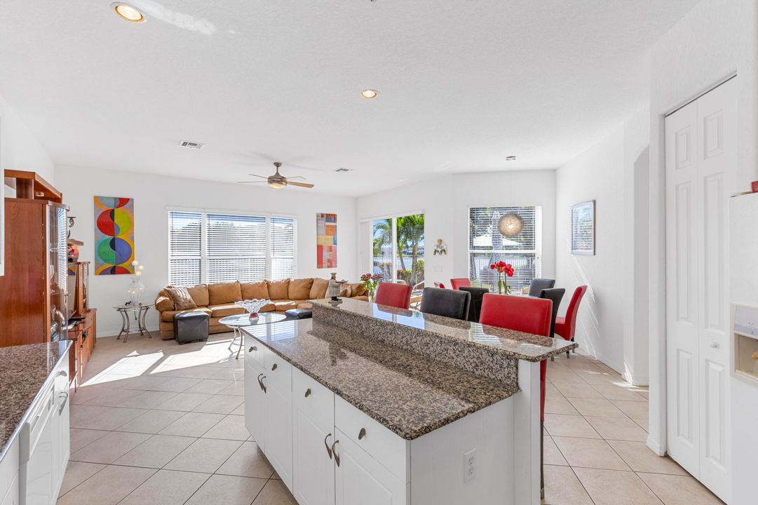 En Venta: $899,000 (6 camas, 4 baños, 4436 Pies cuadrados)