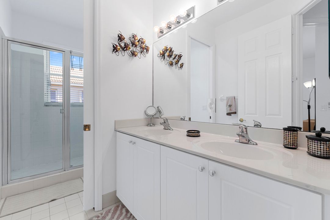 En Venta: $899,000 (6 camas, 4 baños, 4436 Pies cuadrados)