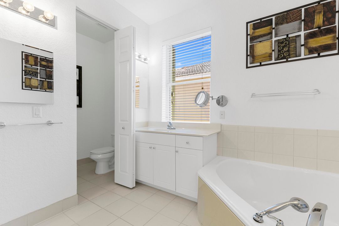 En Venta: $899,000 (6 camas, 4 baños, 4436 Pies cuadrados)