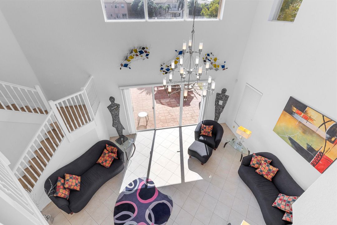 En Venta: $899,000 (6 camas, 4 baños, 4436 Pies cuadrados)