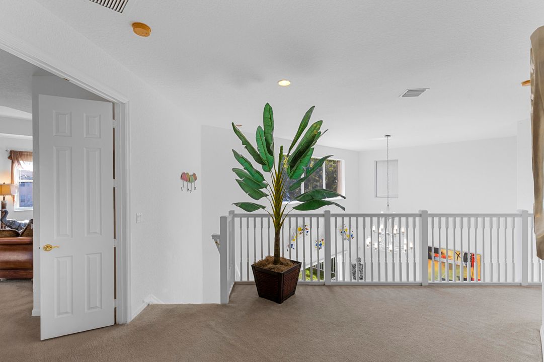 En Venta: $899,000 (6 camas, 4 baños, 4436 Pies cuadrados)