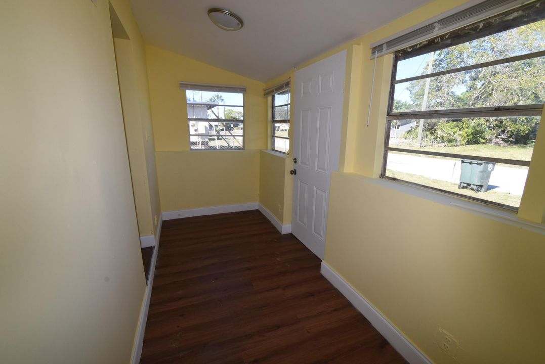 出租: $1,600 (2 贝兹, 1 浴室, 660 平方英尺)