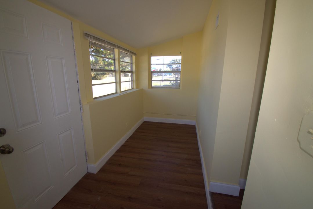 出租: $1,600 (2 贝兹, 1 浴室, 660 平方英尺)