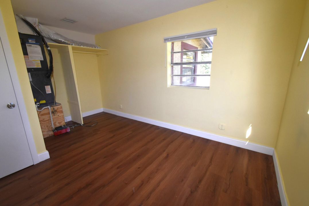 出租: $1,600 (2 贝兹, 1 浴室, 660 平方英尺)