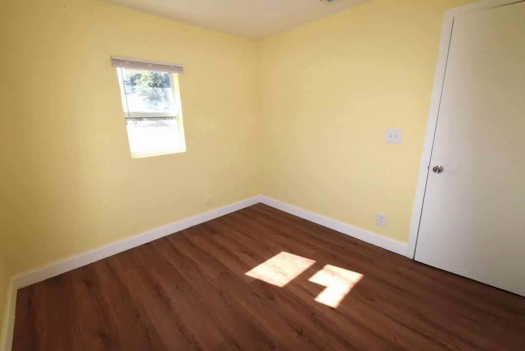 出租: $1,600 (2 贝兹, 1 浴室, 660 平方英尺)