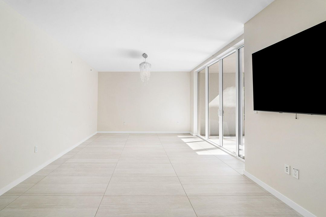 En Venta: $3,500,000 (2 camas, 3 baños, 2897 Pies cuadrados)