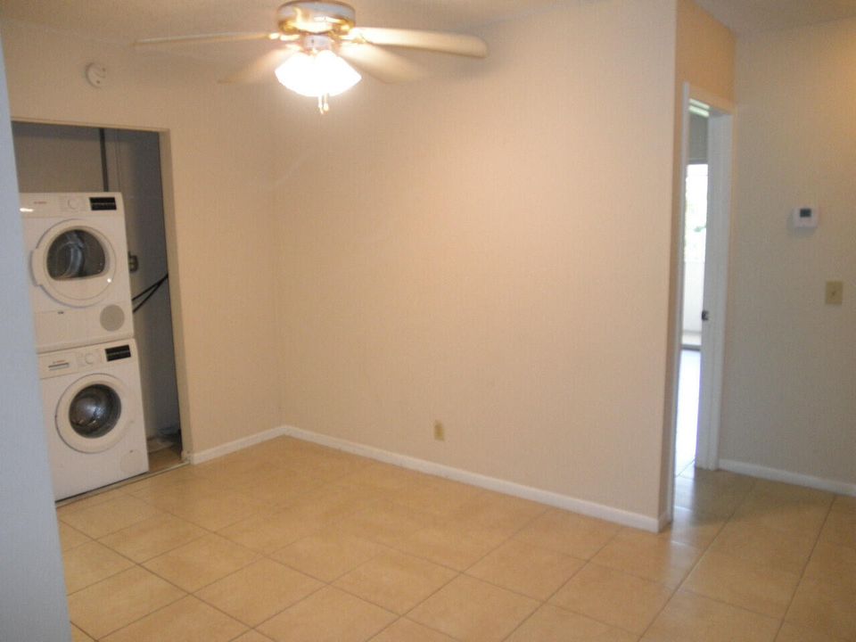 В аренду: $1,650 (2 спален, 1 ванн, 751 Квадратных фут)