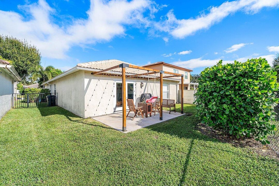 En Venta: $475,000 (3 camas, 2 baños, 1592 Pies cuadrados)