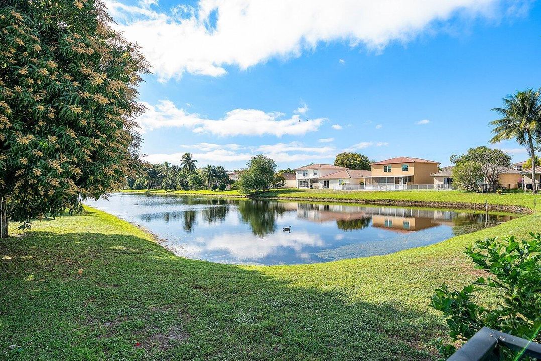 En Venta: $475,000 (3 camas, 2 baños, 1592 Pies cuadrados)