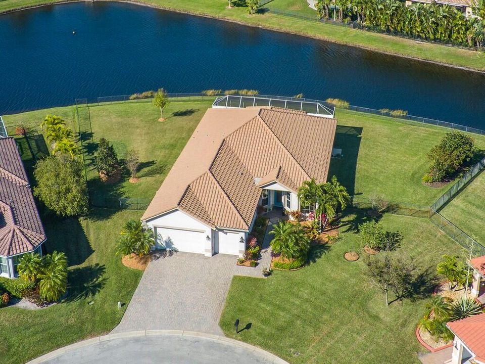 На продажу: $575,000 (3 спален, 2 ванн, 2458 Квадратных фут)