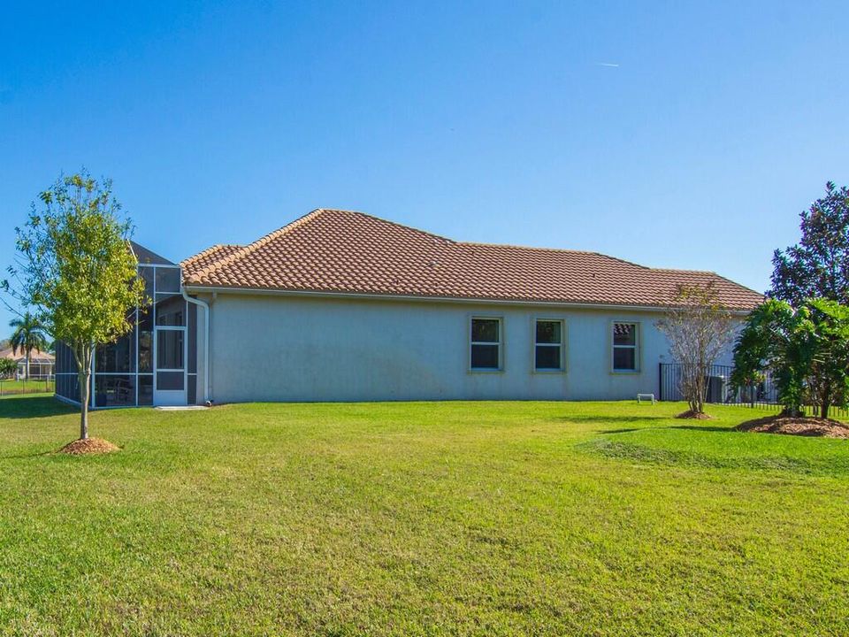 На продажу: $575,000 (3 спален, 2 ванн, 2458 Квадратных фут)