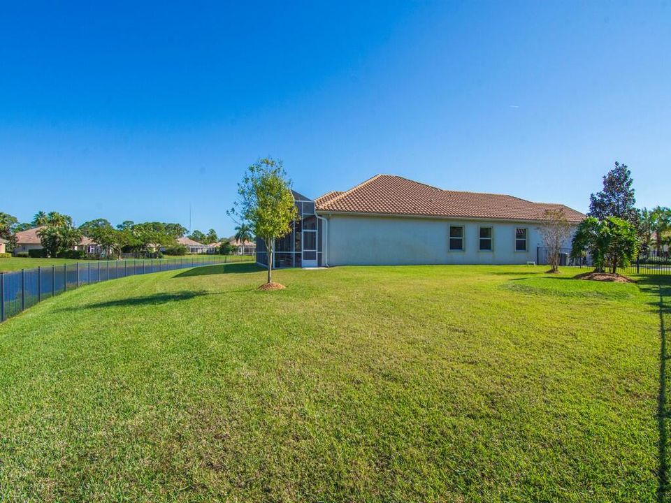 На продажу: $575,000 (3 спален, 2 ванн, 2458 Квадратных фут)