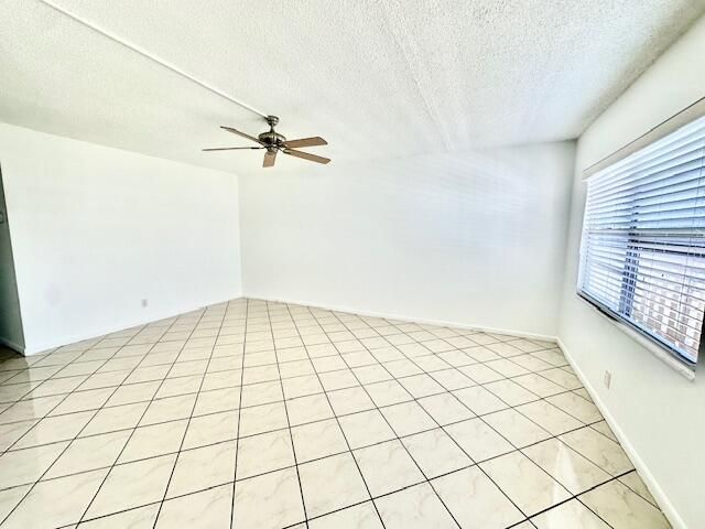 For Sale: $105,000 (2 beds, 1 baths, 835 Square Feet)