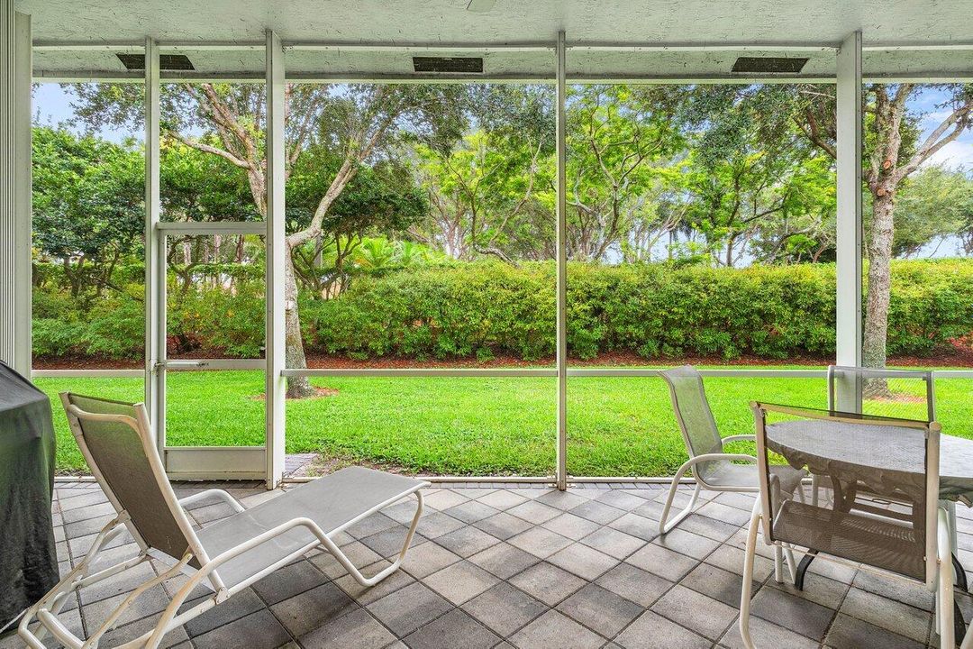 For Sale: $750,000 (3 beds, 2 baths, 2695 Square Feet)