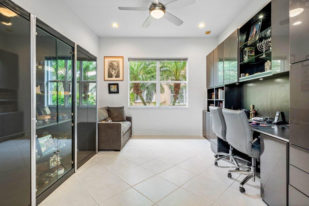 For Sale: $750,000 (3 beds, 2 baths, 2695 Square Feet)