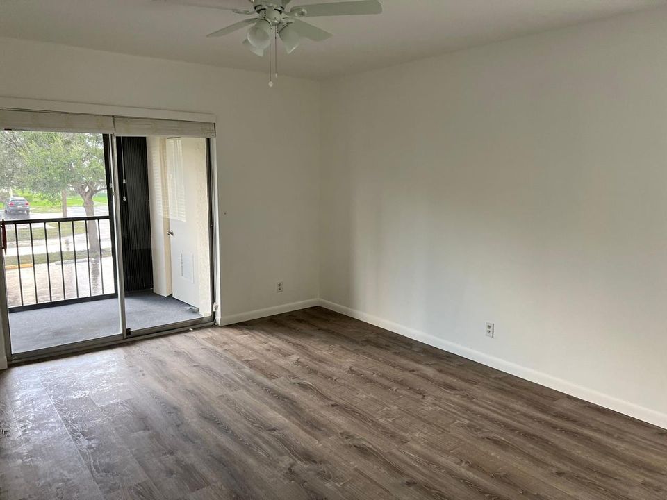 En Renta: $2,400 (2 camas, 2 baños, 980 Pies cuadrados)