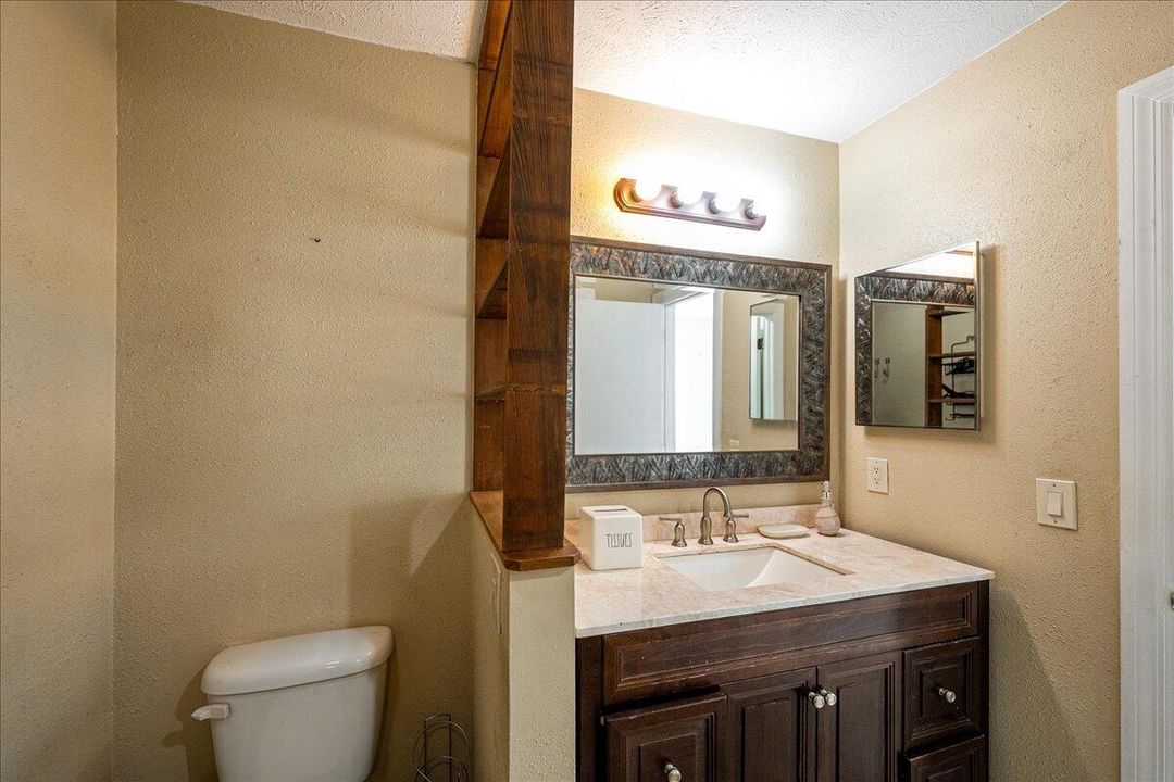 В аренду: $2,500 (4 спален, 2 ванн, 1343 Квадратных фут)