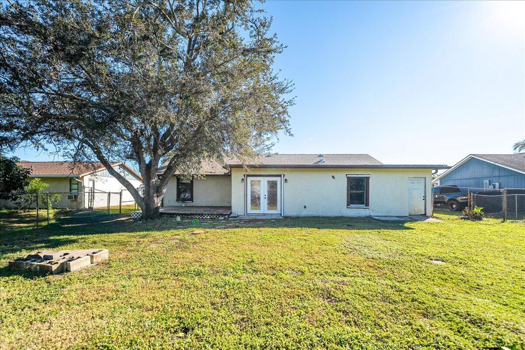 В аренду: $2,500 (4 спален, 2 ванн, 1343 Квадратных фут)