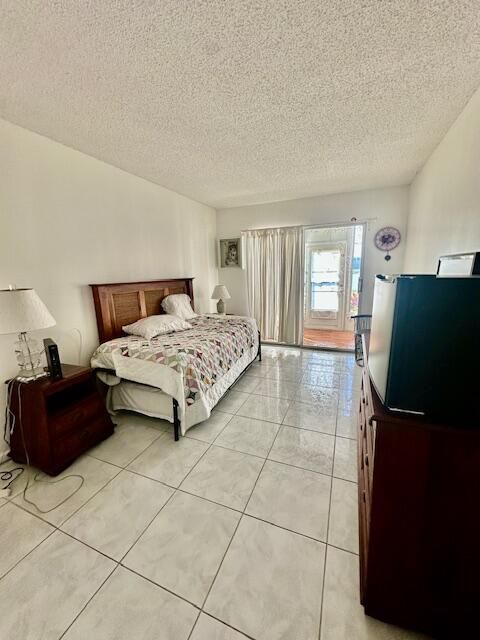 For Sale: $139,000 (2 beds, 1 baths, 880 Square Feet)