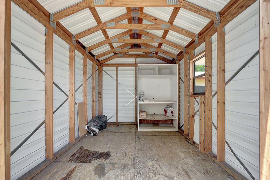 For Rent: $2,100 (2 beds, 1 baths, 1341 Square Feet)