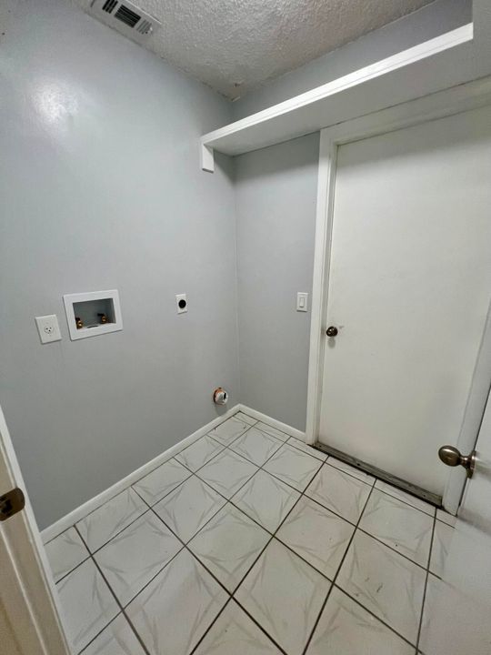 En Renta: $2,900 (3 camas, 2 baños, 1457 Pies cuadrados)