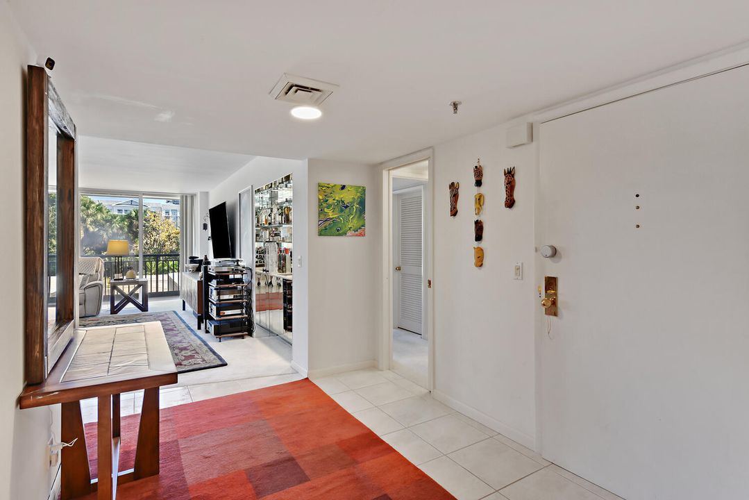 En Venta: $475,000 (3 camas, 2 baños, 2588 Pies cuadrados)