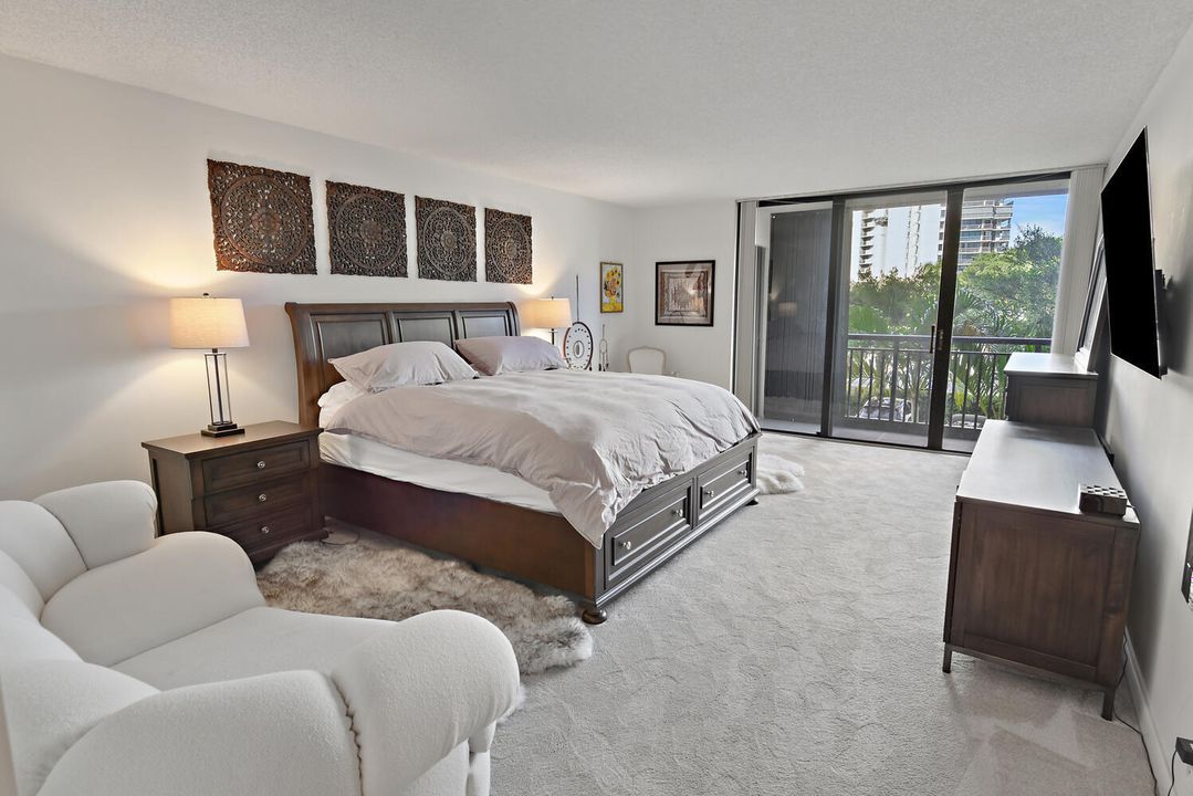 En Venta: $475,000 (3 camas, 2 baños, 2588 Pies cuadrados)