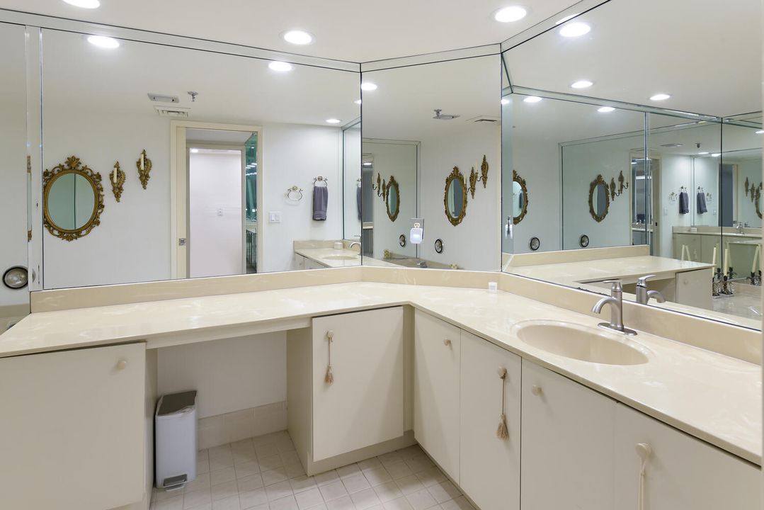 En Venta: $475,000 (3 camas, 2 baños, 2588 Pies cuadrados)